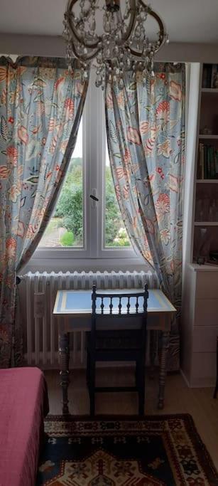 Les Abelias Bed & Breakfast Hauterive  Bagian luar foto